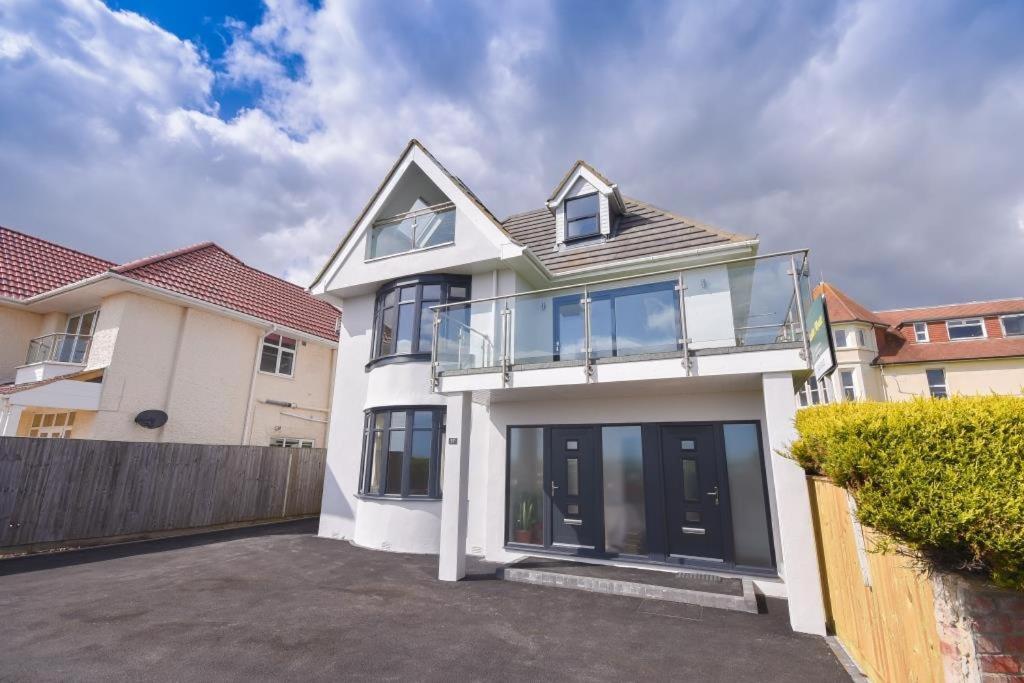 Bournecoast - Clifftop Apartment With Garden -Fm827 Борнмут Экстерьер фото
